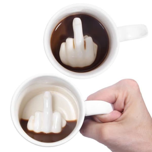 Mugg - Långfinger - Vit - Keramik - Tål diskmaskin och mikrovågsugn