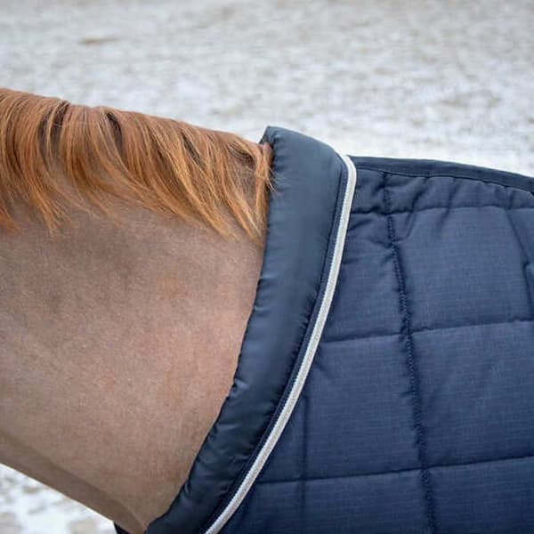 Stalltäcke för häst B Vertigo Tim 400 g - 135 cm