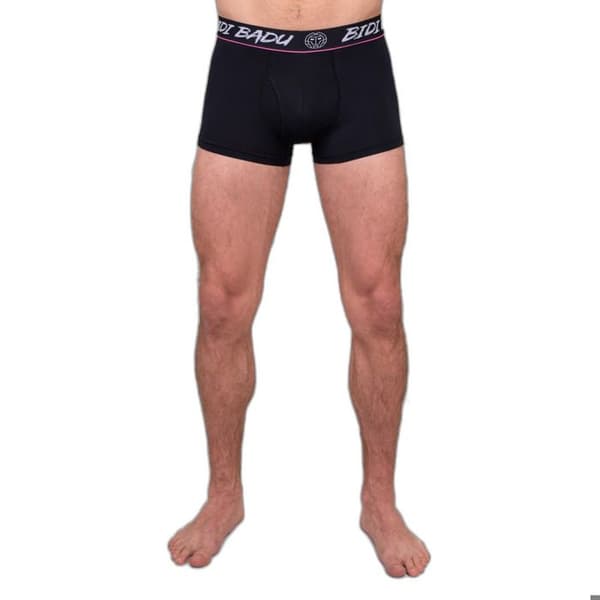 Boxer Bidi Badu Crew