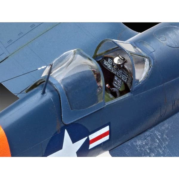 Modellflyg: F4U-4 Corsair