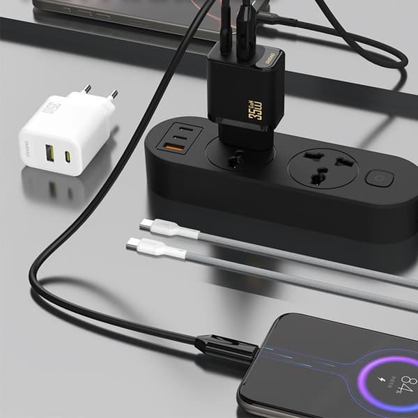 Väggladdare A27 MaxC USB-C USB-A GaN 35 W - Vit