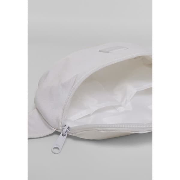 Sac hip - Urban Classics - Vit - 100% Polyester - Mått 23x7,5x13,5 cm - Justerbart bälte