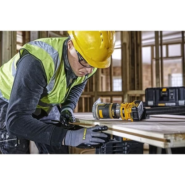 Défonceuse - DeWALT - DCW604N - 18V - Borstlös - 8mm
