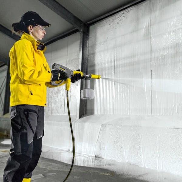 Karcher TR Basic 2 Foam Lance - Högkvalitativt rengöringstillbehör för högtryckstvättar - Vit