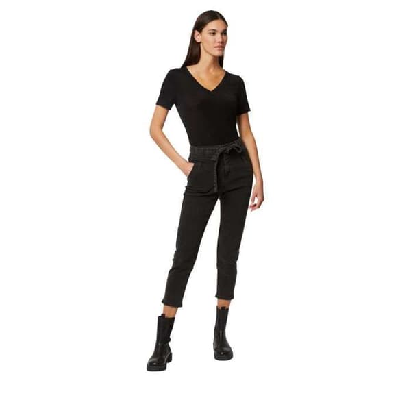 V-ringad t-shirt