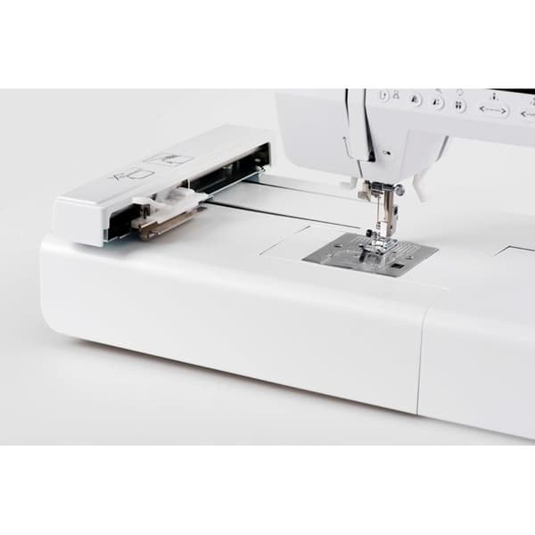 Syrmaskin och broderimaskin Bernette Chicago 7