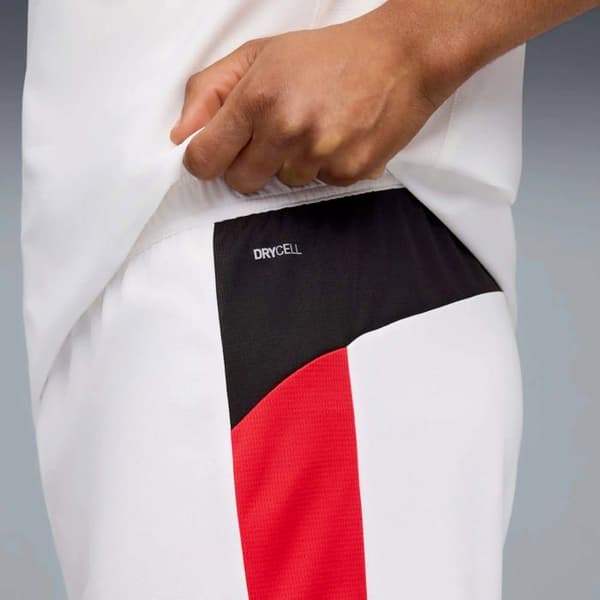 Replika av Puma ACM-shortsen
