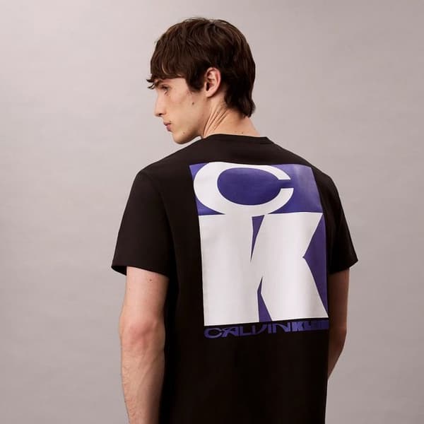 Calvin Klein Kläder Modell Ss 20s Tc Ck Stack Graph - Färg Svart
