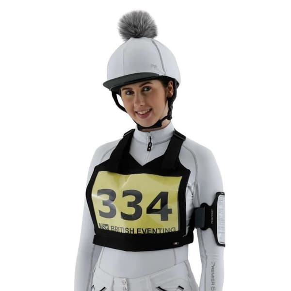 Neopren tävlingsbib - Premier Equine - Justerbart nummer - Svart