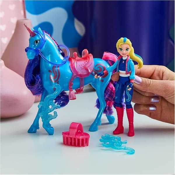 Unicorn Academy - Licenskolan - Licor River + Docka Isabel