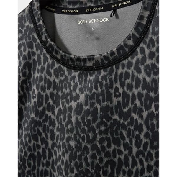 T-shirt dam Sofie Schnoor Fiolaspo