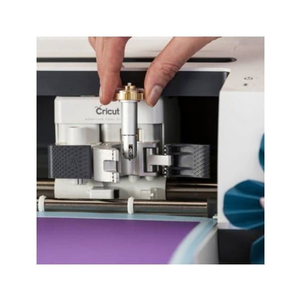 Cricut - 2 veckspetsar + bas
