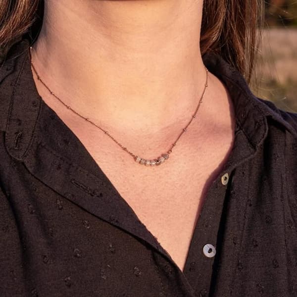 Collier PIANA i Labradoritstenar