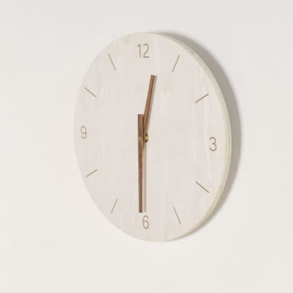 Väggklocka SIMPLICITY - FACTORY - Beige TU