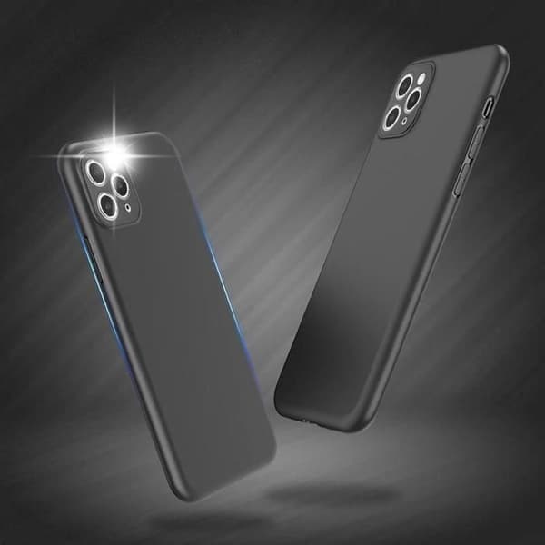 Silikonskal för iPhone 17 - Svart
