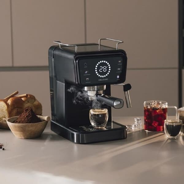 Cecotec Espresso-maskin Power Espresso Touch ColdBrew. Pekskärm, ColdBrew-system, Pump 20 Bar, Ångmunstycke