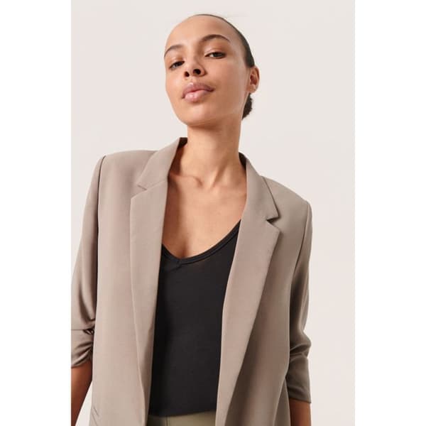 Damblazer Soaked in Luxury Shirley