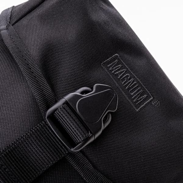 Pochette Magnum VB8