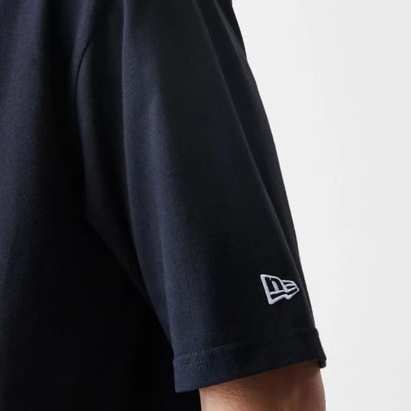T-shirt oversize New Era Essentials