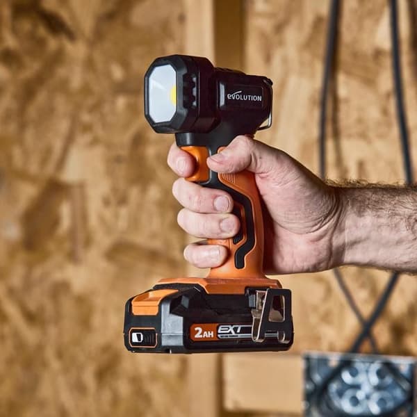 Ficklampa - EVOLUTION POWER TOOLS - R1000TOR-Li - 1000 lumen - Uppladdningsbar - LED