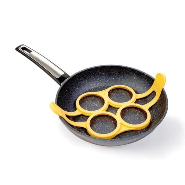 Pannkaksform och ägg x 4