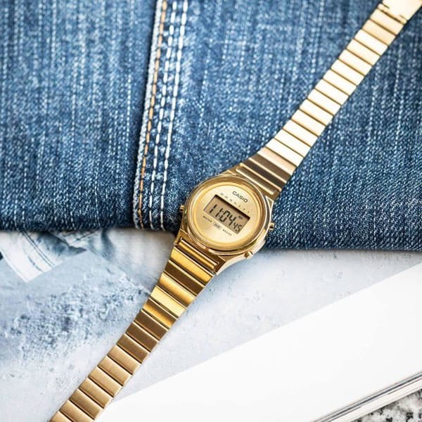 Klocka - CASIO - LA700WEG - Unisex - Guld - Kvarts - Digital