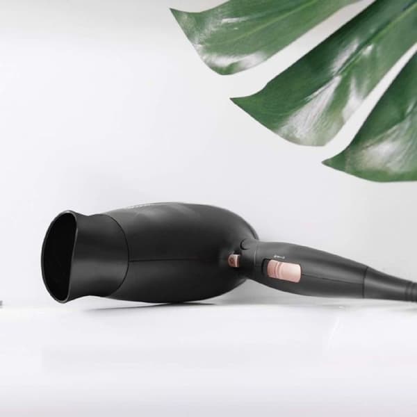 Cecotec Iontorkad Hårfön Kompakt med Diffusor Bamba IoniCare 5450 Power&Go Pro Fire. Effekt på 2400W