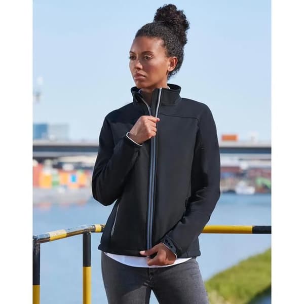 Russell Athletic Bionic softshelljacka för kvinnor - svart