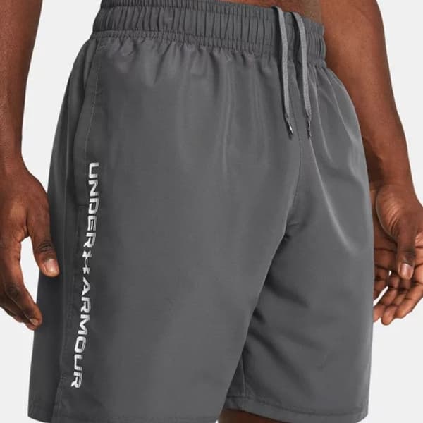 Kort Tissé Teknik - Under Armour - Man - Grå - 100% Polyester - Regular Passform