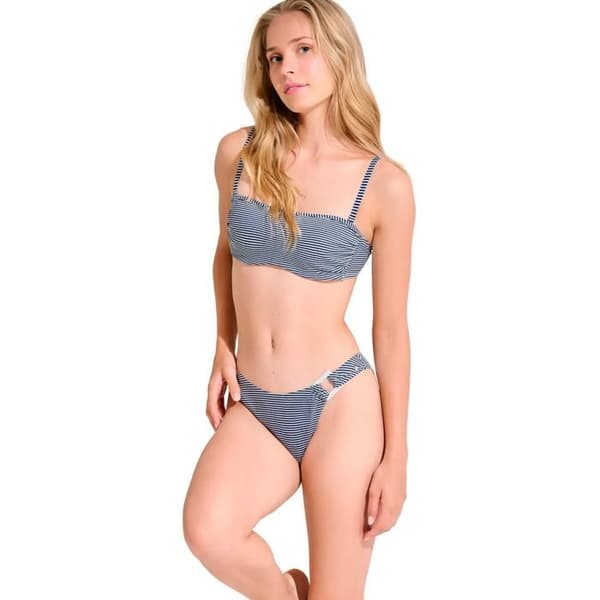 Bikinitopp dam Lisca Lascari