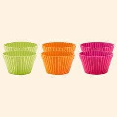 Set med 6 bakformar i silikon 9 cm