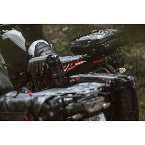 Ett par SW-Motech WP M/S sidoväskor. Ducati Scrambler (18-). - svart - 39L