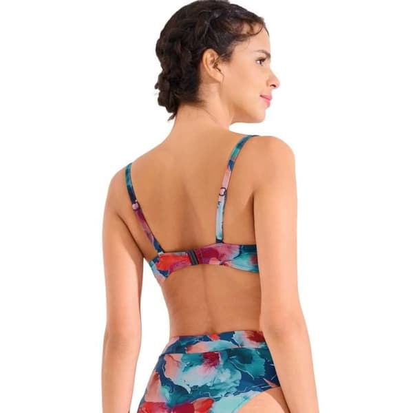 Bikinitopp dam Lisca Roma
