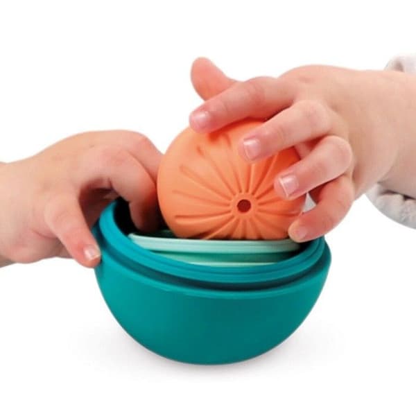 boll i boll i rysk docka