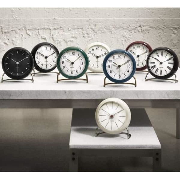 Bordsklocka - ARNE JACOBSEN - Originaldesign - Diam. 11 cm - Mörkblågrön - Snooze & ljussensor