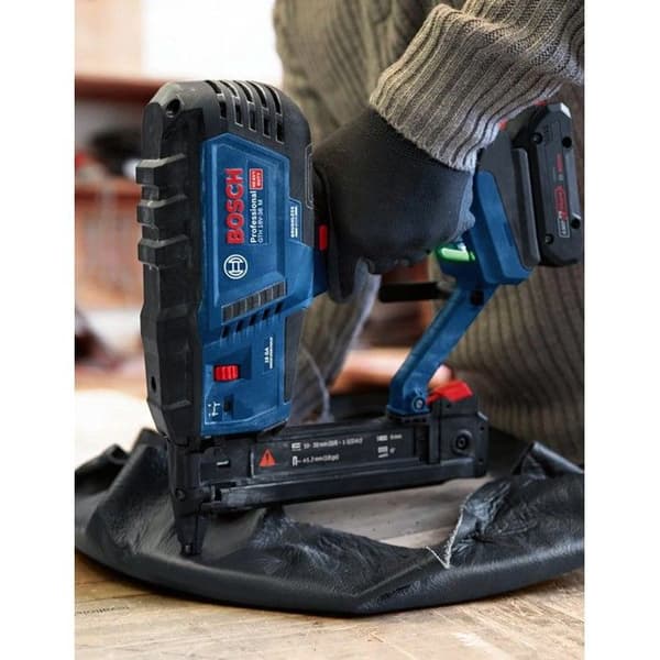 Agraffer BOSCH GTH 18V-38 M (Maskin endast)