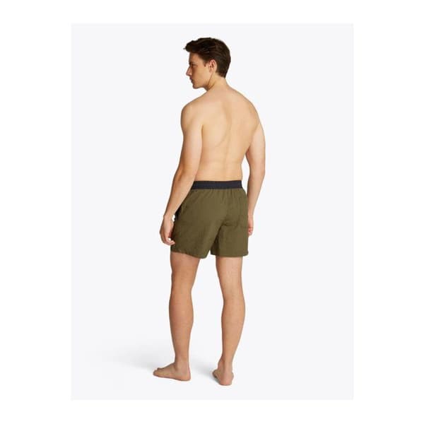 Badshorts med logotyp - Tommy Hilfiger.