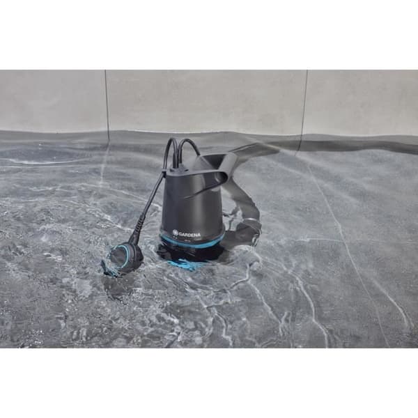 Evakueringspump 2 i 1 - GARDENA - 20000 basic - Flöde 20000 l/h - Effekt 550 W - Tryck 0,9 bar - Flytkontakt