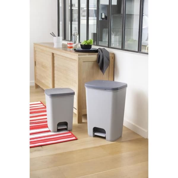 CURVER Essentials Pedal Bin 40 L - Plast - Grå-Antracit 37 5890