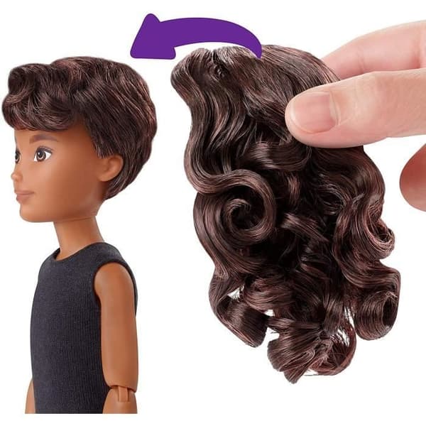 MATTEL Customizable Doll - Creatable World - Brunt vågigt hår - Accessoarer