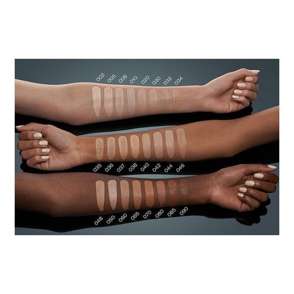Foundation - CATRICE - HD Liquid Coverage 020 - Rose Beige - 30 ml - Hög definition