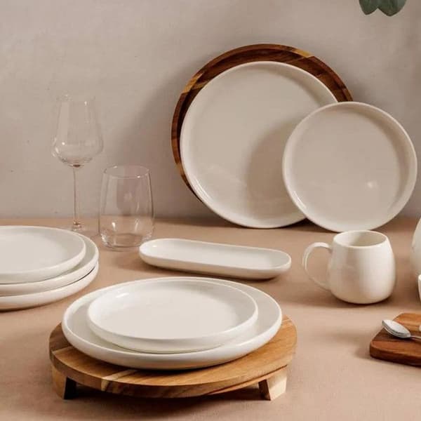 Oval Presentation Plate "Nora" 30cm Vit