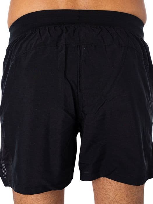 Shorts - UNDER ARMOUR - Launch 5 - Svart - 100% Polyester - Herr