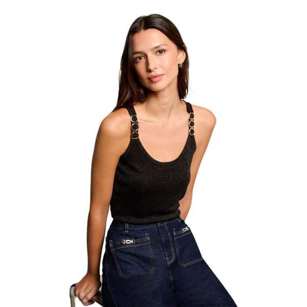 Tight tanktop