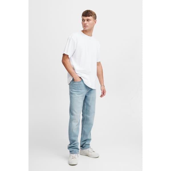 Jeans Solid Isni Ryan