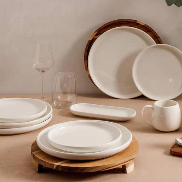 Oval Presentation Plate "Nora" 23cm Vit