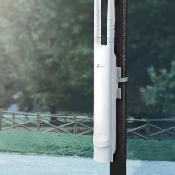 TP-LINK EAP110 300Mbps utomhus Wi-Fi N åtkomstpunkt