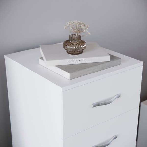 Kommod - Riano - 5 lådor - Modern design - Vit