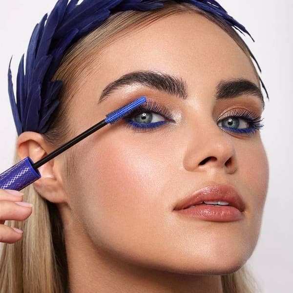 Mascara - EVELINE - Eveline Variété Lashes Show - Blå - Lätt applicering - Ej vattenfast