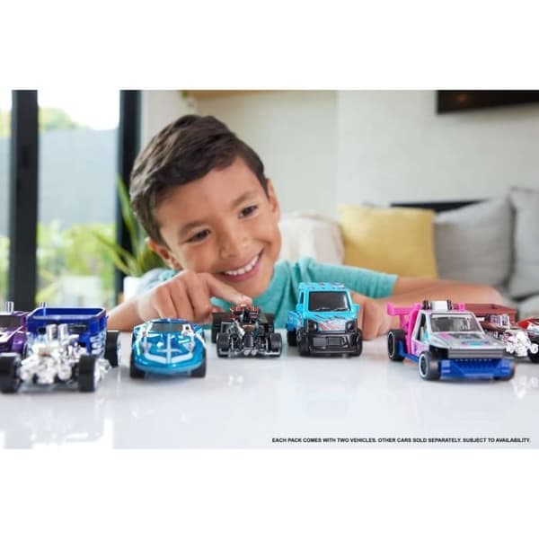 Hot Wheels®-2 Pull Back Vehicles-Set 1/43 skala HPR91